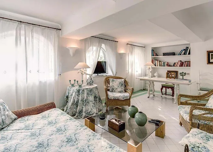 Gocce - Coral Di Lusso 1950 Капри