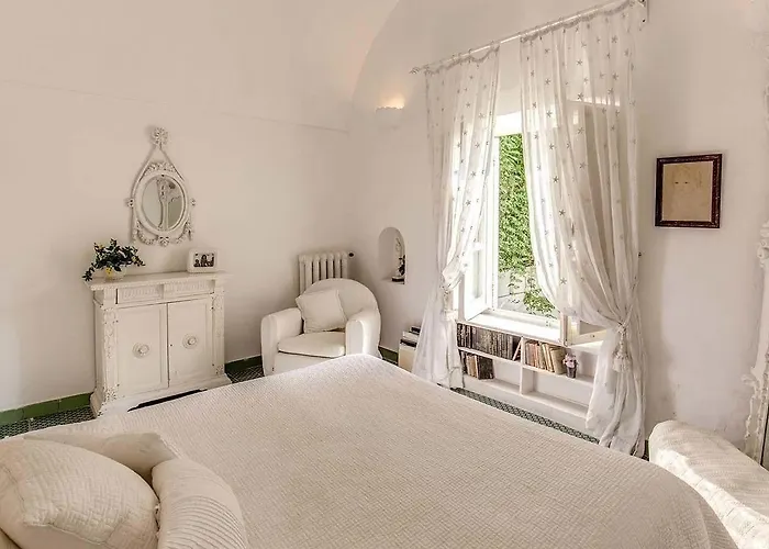 Gocce - Coral Di Lusso 1950 Капри