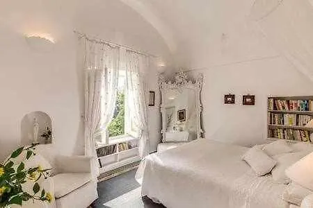 Gocce - Coral Di Lusso 1950 Капри